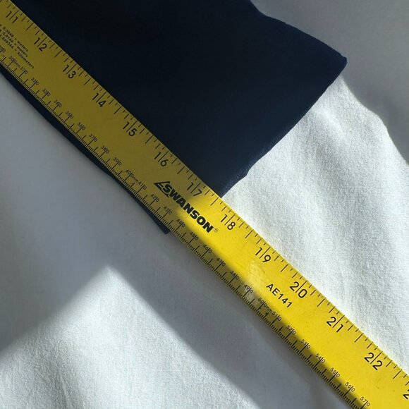 Chadwicks of Boston Women's Linen Blend Navy Blazer Button Closure Size 10 - Picture 12 of 12